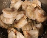 A picture of step 1 of Stewed Shrimp 🍤.