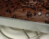 चॉकलेट बिस्कुट केक इन कढाई(chocolate biscuit cake in kadhai recipe in hindi) रेसिपी चरण 4 फोटो