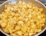 Une image de l'étape 1 de Galette cœur pomme cassis.