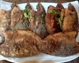 صورة لخطوة 4 من وصفة 🐠 سمك شبار مقلى 🐠🥗 ورز صياديه 😋