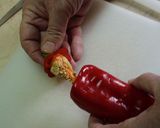 Φωτογραφία βήματος 3 της συνταγής Ψήνουμε πιπεριές Φλωρίνης με φέτα, ricotta και ντομάτα