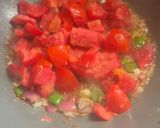 A picture of step 4 of Tomato and egg sauce.