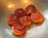 A picture of step 5 of Chena / Paneer Kofta Curry.