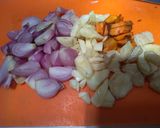 Foto langkah ke 1 dari resep Ayam Serundeng.