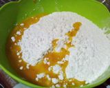 Foto langkah ke 2 dari resep Keripik pangsit 2 bahan.