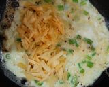 A picture of step 4 of Cheese omelette.
