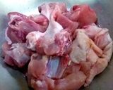 รูปขั้นตอนการทำที่ 1 ของ แกงพริกไก่ใส่มะเขือเปราะ