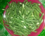 Foto langkah ke 1 dari resep Oseng Kol Kacang Panjang.