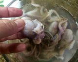 Foto del paso 1 de la receta: "Purpetielli affogati" (pulpitos ahogados)
