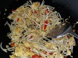 Taoge tumis telur,telur asin