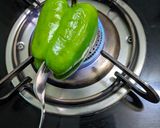 A picture of step 1 of Burnt capsicum chutney.