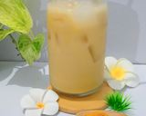 Foto langkah ke 2 dari resep Kunyit Asam Latte.