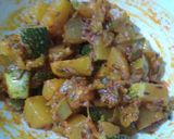 A picture of step 3 of Kachhi keri wali kaddu ki sabji.