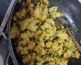 A picture of step 3 of Samosa.