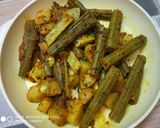 A picture of step 5 of Potato with Drumsticks.