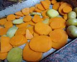 Foto del paso 7 de la receta: Bondiola Desmechada con Boniatos, Batata y Papines