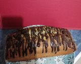 Foto del paso 7 de la receta: Queque fácil de yogurt con baño de chocolate en polvo 😋