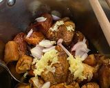Hình bước làm 3 của món Thịt kho tàu 🥩