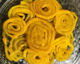 A picture of step 4 of કેસરીયા જલેબી.