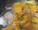 Foto langkah ke 3 dari resep Tumis Labu Kuning Teri.
