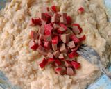 Foto langkah ke 3 dari resep Mashed Potato Pie.