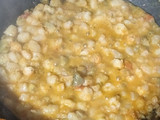 Alcachofas rellenas de gambas con gratinado de alioli suave