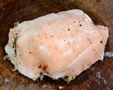 รูปขั้นตอนการทำที่ 8 ของ ไก่ยัดไส้อบเห็ดเนยกระเทียม