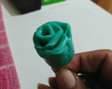 Foto del paso 8 de la receta: Chocolate de colores para decorar y moldear