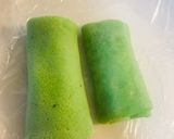 Foto langkah ke 3 dari resep Dadar gulung kelapa putih.
