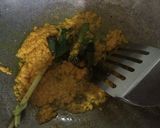 Foto langkah ke 3 dari resep Ayam goreng kuning gurih.