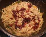 Foto del paso 5 de la receta: Tallarines de pollo en salsa de ostras