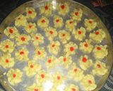 Foto langkah ke 3 dari resep Kue semprit 3 bahan.