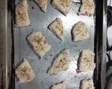 Foto del paso 4 de la receta: Pancitos saborizados de salame y queso