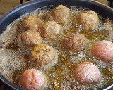Foto del paso 2 de la receta: Albóndigas rellenas de queso con salsa de almendras