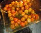 Foto del paso 3 de la receta: Tomates 🍅 cherry 🍒confitados 🍭