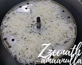 A picture of step 4 of Idiyappams or Stringhoppers/Nool Puttu.