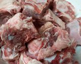 Foto langkah ke 1 dari resep Sop Tulang Iga Sapi.