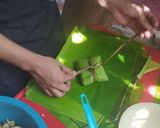 Foto del paso 12 de la receta: Tamal de mole negro en hoja de palma de plátano