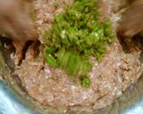 A picture of step 3 of Seekh kabab karhai.