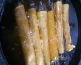 Foto del paso 4 de la receta: Flautas de chorizo y papa, fácil y rápido