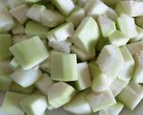 A picture of step 2 of Bottle gourd curry.
