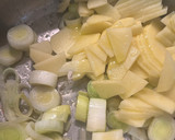 Foto del paso 3 de la receta: Crema de puerro y calabacín