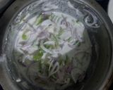 A picture of step 4 of Schezwan Dahi Sandwich.