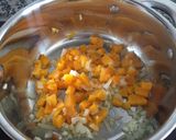 Foto del paso 3 de la receta: Risotto con calabaza y champiñones fácil!