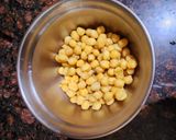 A picture of step 1 of Chole Chaat.