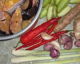 Foto langkah ke 1 dari resep Patin Wuluh kuah kuning.