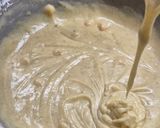 Une image de l'étape 4 de Quatre-quarts à la vanille et pépites de chocolat blanc.