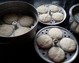 A picture of step 1 of Idli coconut chutney.
