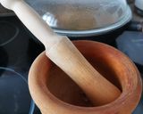 Foto del paso 9 de la receta: Alcauciles con guisantes, gambas y huevos