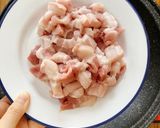 รูปขั้นตอนการทำที่ 2 ของ หมูสามชั้นผัดผักกาดดอง By แม่บ้าน